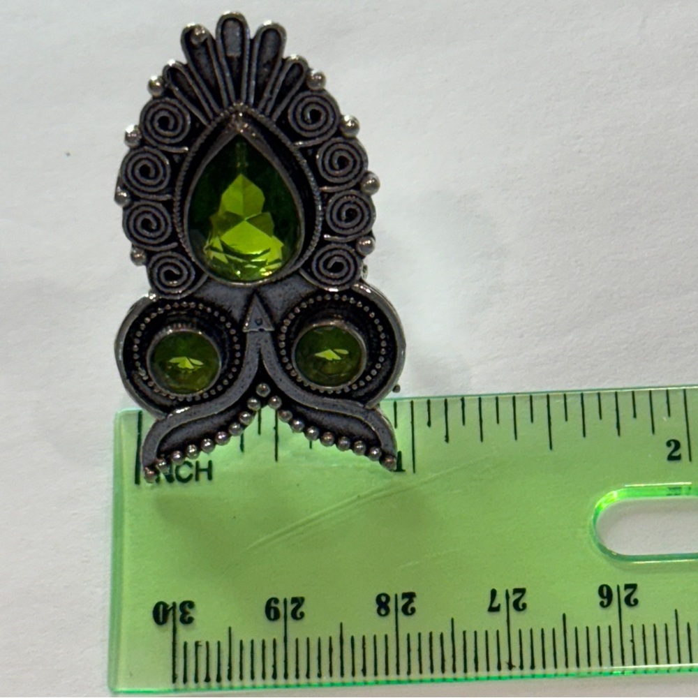 🆕 “Wise Glow: Artisan Peridot Owl Ring in Sterling Silver” Size 7 🆕 - Picture 9 of 16